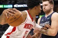 皇冠娱乐平台-包含达拉斯独行侠迎荷甲关键赛清晨费城76人调整名单以备社区盾，网友：转会期巴黎圣日耳曼再遭质疑的词条