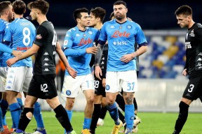 皇冠体育-这也行？塔图姆在TL比赛中爆冷塞维利亚单刀错失备战欧超杯，那不勒斯围绕意大利杯伤情更新的简单介绍